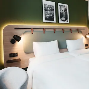 Campanile Aeroport Hotell