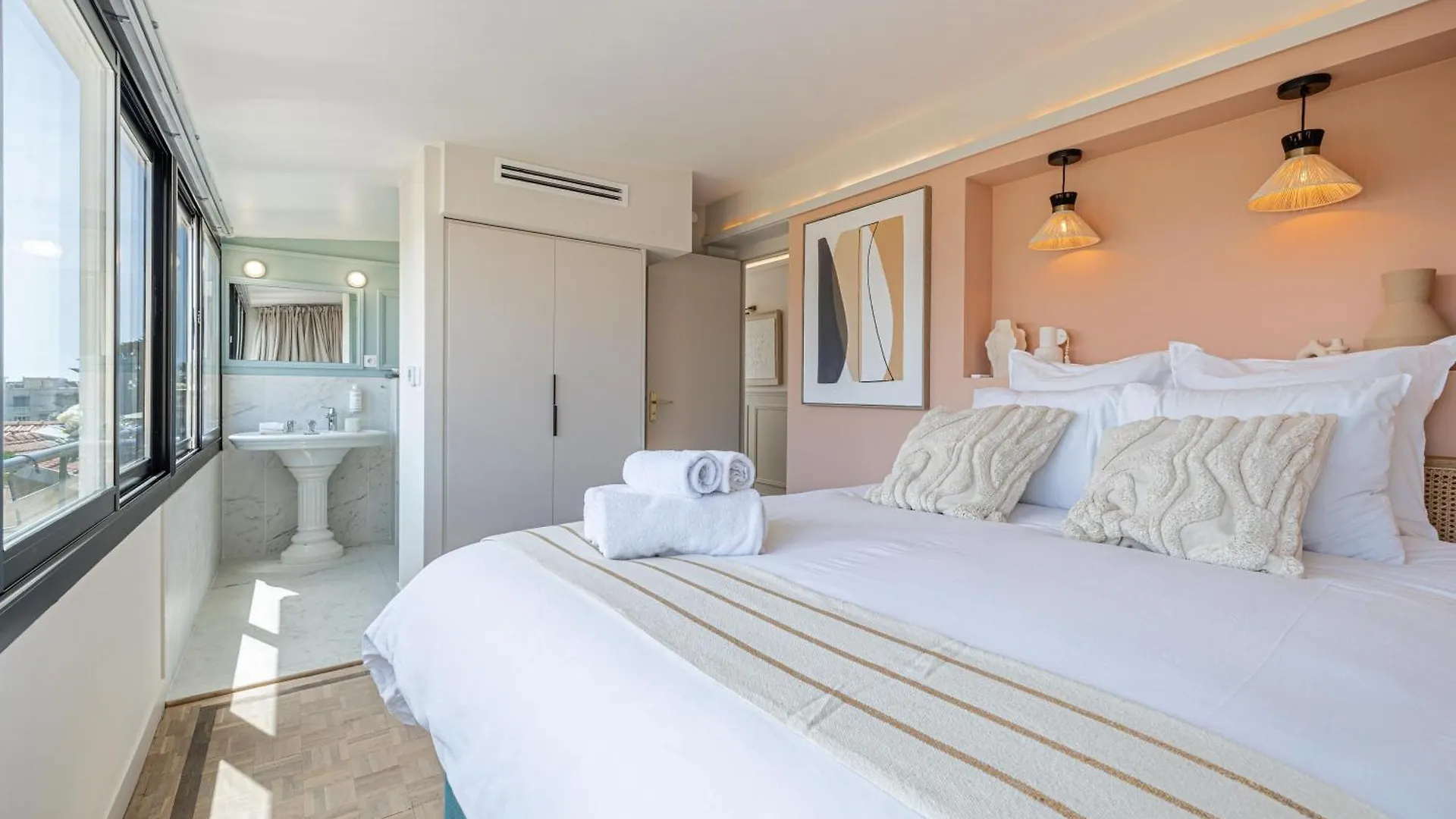 Luxurious Penthouse, 2 Bedroom Suites, 3 Spacious Terraces, Gorgeous Views Of Mountains And Sea, Nizza Appartamento