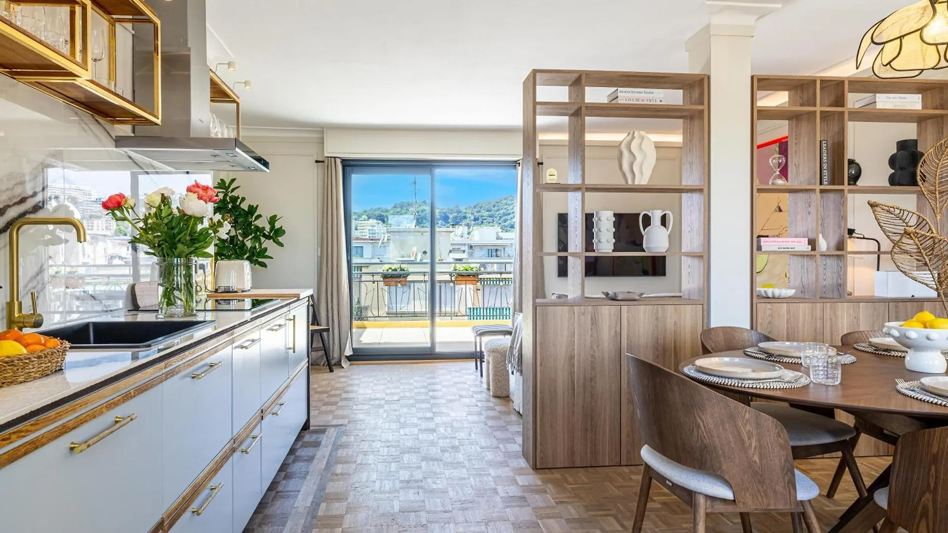 Apartment Luxurious Penthouse, 2 Bedroom Suites, 3 Spacious Terraces, Gorgeous Views Of Mountains And Sea, Nice France